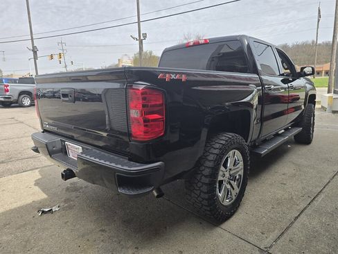 Used 2018 Chevrolet Silverado 1500 Custom w/ Custom Value Package image 4