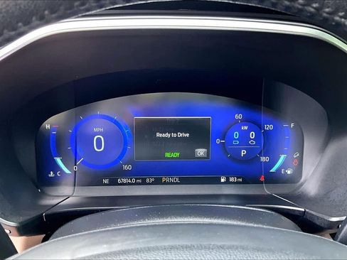 Used 2020 Ford Escape Titanium AWD/4WD image 25