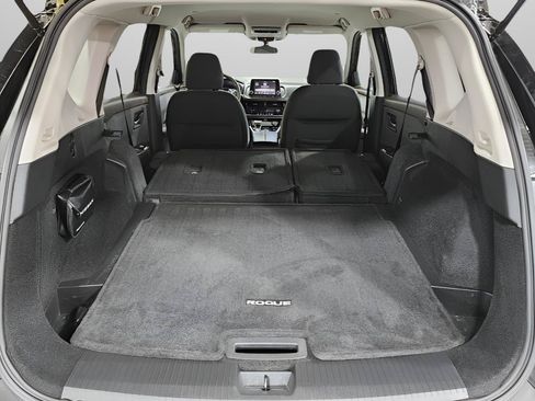 Used 2022 Nissan Rogue SV AWD/4WD image 31