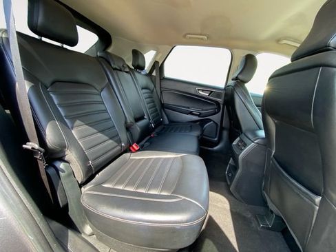 Used 2022 Ford Edge SEL AWD/4WD image 14