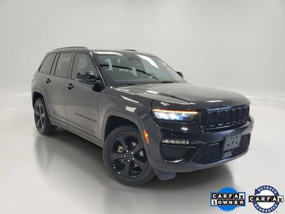 Used 2023 Jeep Grand Cherokee Limited w/ Black Appearance Package