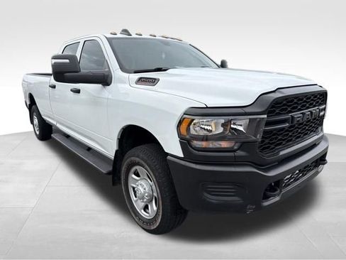 Used 2024 RAM 3500 Tradesman w/ Snow Chief Group AWD/4WD image 2