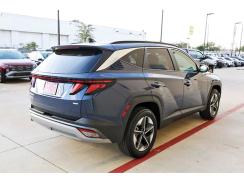 Certified 2025 Hyundai Tucson SEL image 9