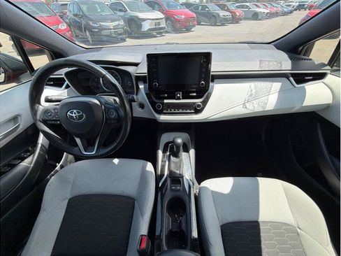 Used 2022 Toyota Corolla SE FWD image 4