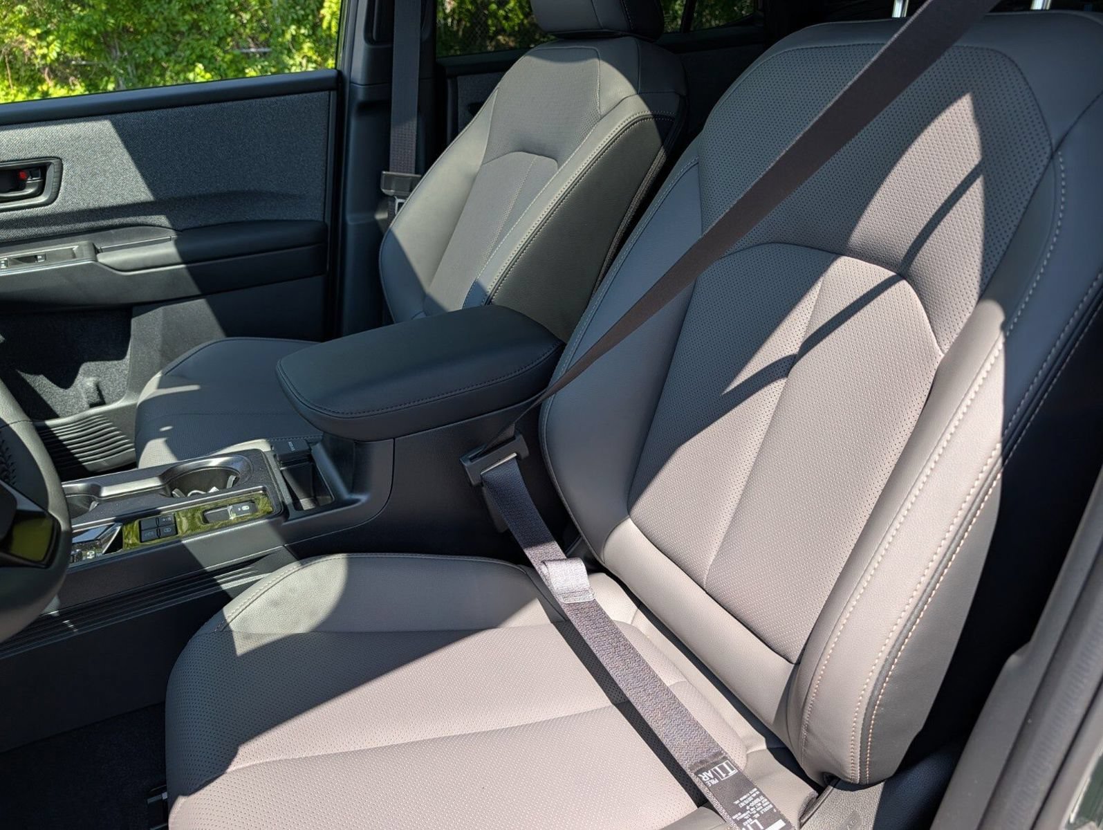 New 2026 Subaru Outback Limited AWD/4WD image 23