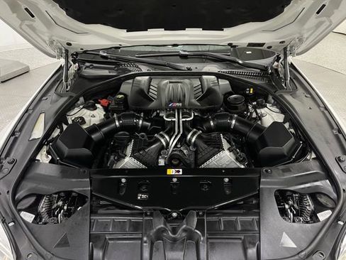 Used 2017 BMW M6 Convertible image 27