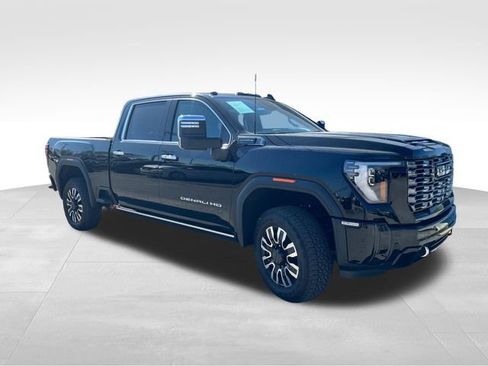 Used 2025 GMC Sierra 2500 Denali Ultimate image 1
