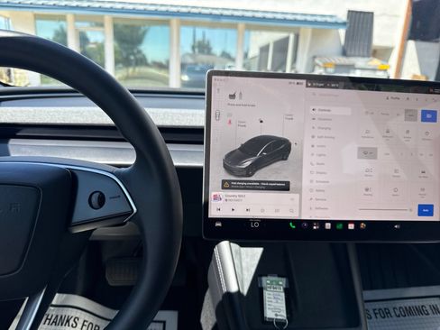 Used 2024 Tesla Model 3 Standard Range RWD image 17