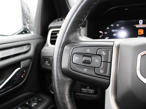 Used 2023 GMC Yukon XL Denali w/ Advanced Technology Package AWD/4WD image 27