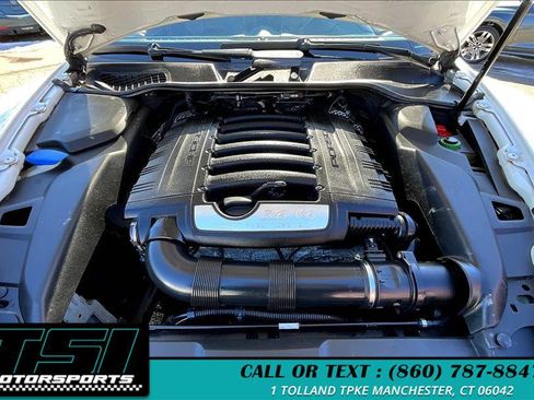 Used 2014 Porsche Cayenne Platinum Edition image 10