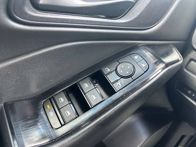 Used 2024 Nissan Rogue S AWD/4WD image 16