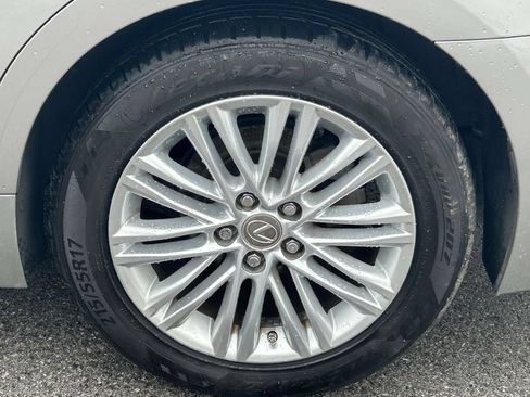 Used 2015 Lexus ES 350 w/ Luxury Package FWD image 9