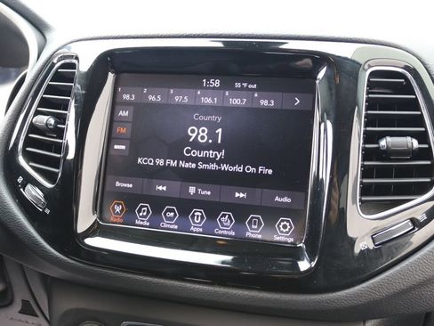 Used 2020 Jeep Compass Limited image 20