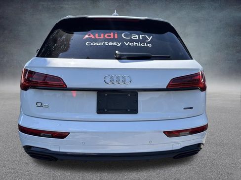 Used 2025 Audi Q5 2.0T Premium w/ Convenience Plus Package AWD/4WD image 4