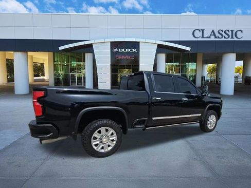Used 2024 Chevrolet Silverado 2500 High Country AWD/4WD image 8
