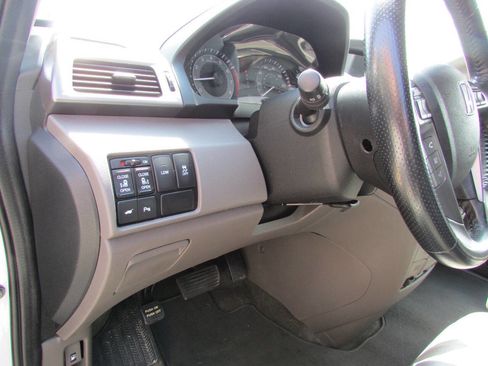 Used 2017 Honda Odyssey Touring Elite image 16