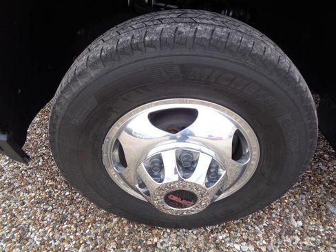 Used 2020 GMC Sierra 3500 Denali w/ Denali Ultimate Package image 33