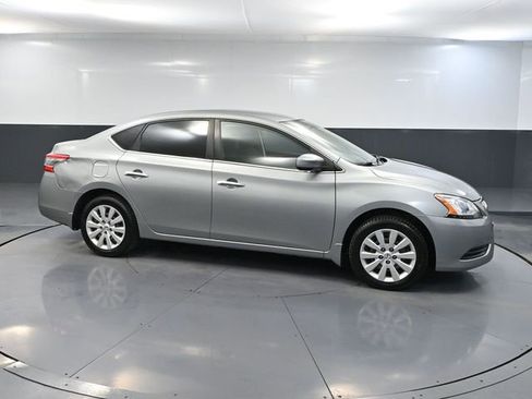 Used 2014 Nissan Sentra S image 3