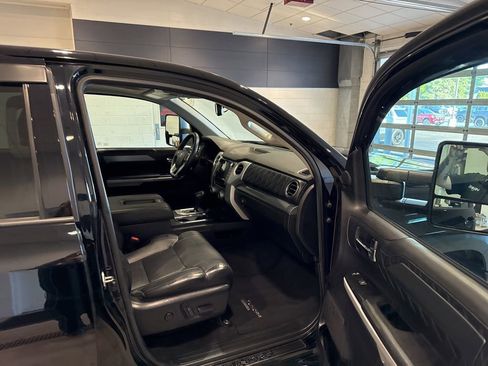 Used 2020 Toyota Tundra Platinum AWD/4WD image 12
