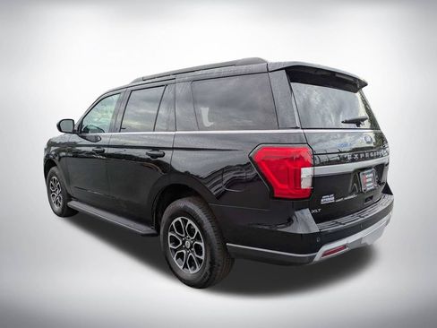 Used 2024 Ford Expedition XLT RWD image 6