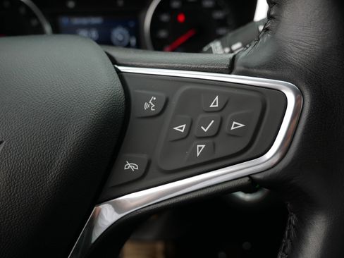Used 2020 Chevrolet Equinox LT AWD/4WD image 30