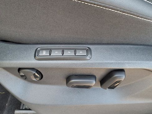 New 2026 Volkswagen Atlas Cross Sport SEL image 14