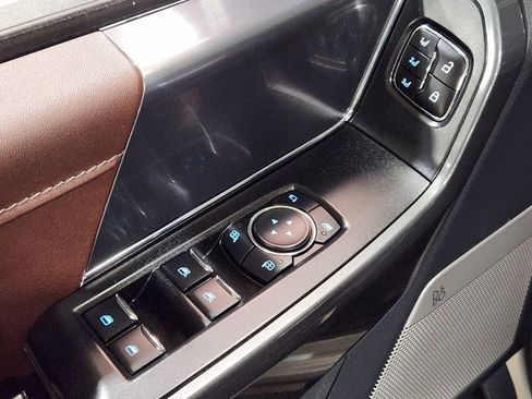 Used 2023 Ford F150 Lariat w/ Equipment Group 502A High image 44