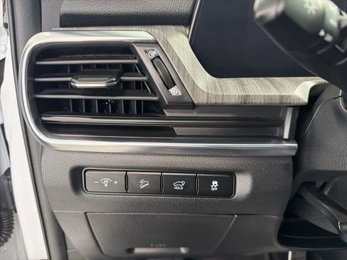 Used 2023 Kia Telluride SX image 10