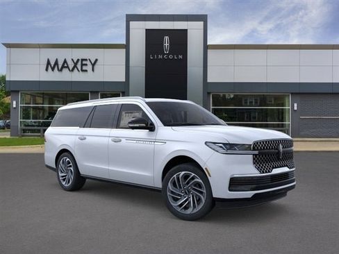 New 2026 Lincoln Navigator L Reserve AWD/4WD image 53
