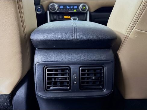 Used 2019 Toyota RAV4 Limited w/ Advanced Technology Package image 31