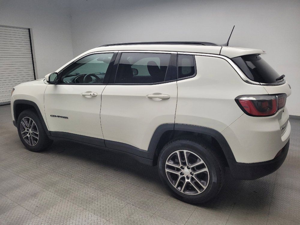 Used 2017 Jeep Compass Latitude w/ Popular Equipment Group AWD/4WD image 3