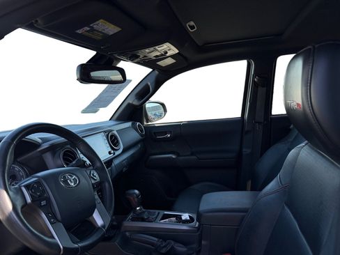 Used 2023 Toyota Tacoma TRD Pro AWD/4WD image 10