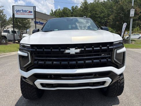Used 2026 Chevrolet Tahoe Z71 w/ Comfort Package AWD/4WD image 7