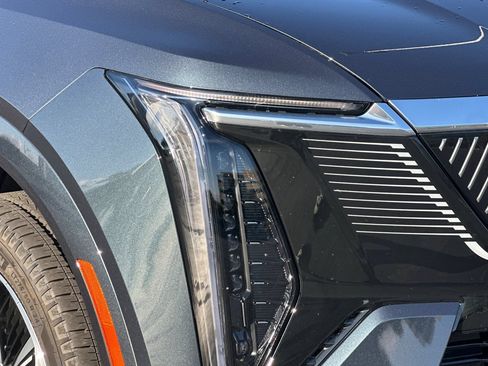 Certified 2026 Cadillac Escalade IQL Luxury AWD/4WD image 45