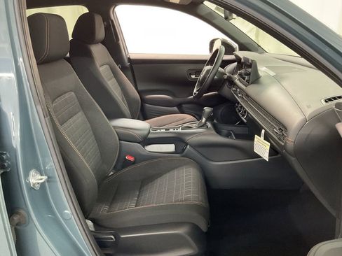 Used 2025 Honda HR-V Sport image 26
