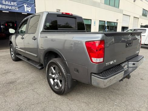 Used 2015 Nissan Titan SV w/ SV Value Truck Package AWD/4WD image 15