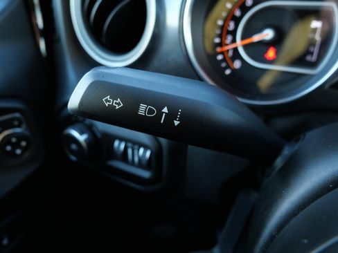 Used 2021 Jeep Wrangler Unlimited Sport image 27