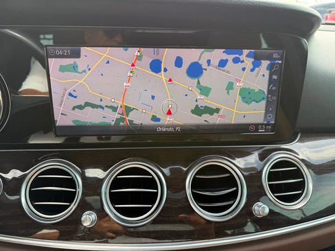 Used 2019 Mercedes-Benz E 300 image 15