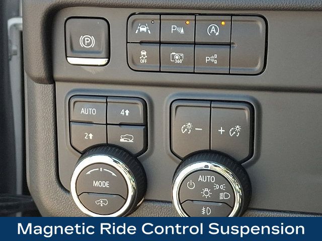 Used 2025 Chevrolet Tahoe RST w/ RST Capability Package AWD/4WD image 9