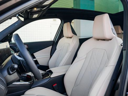 Used 2026 BMW X3 xDrive30 w/ Premium Package image 16