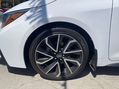 Used 2020 Toyota Corolla SE w/ SE Premium Package FWD image 19