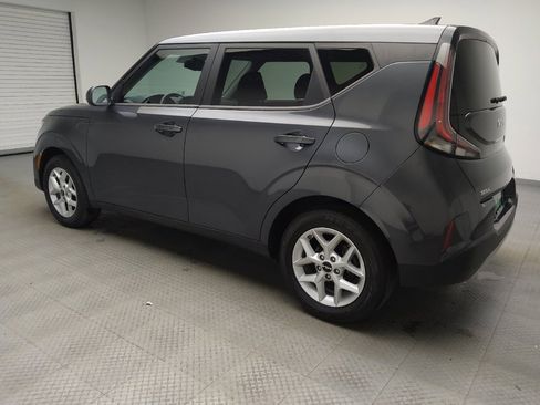 Used 2024 Kia Soul S image 3