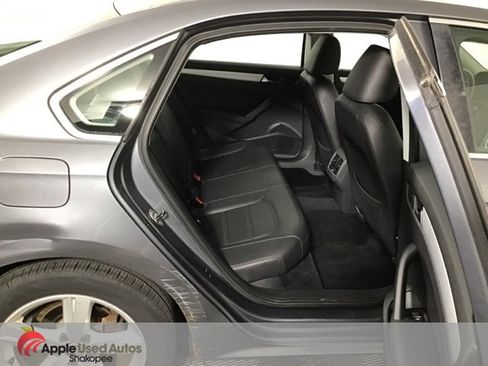 Used 2013 Volkswagen Passat 2.5 SE image 24