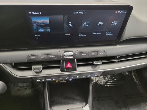Used 2025 Kia K4 FWD image 6