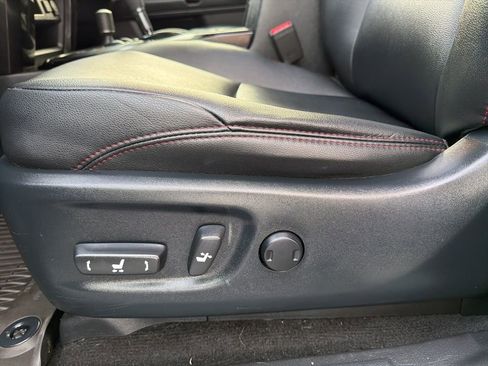 Used 2021 Toyota 4Runner Venture w/ Moonroof Package image 23