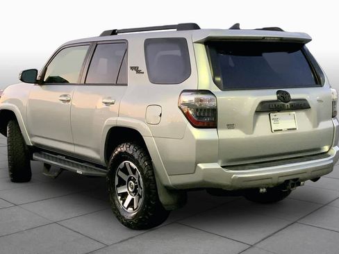 Used 2020 Toyota 4Runner TRD Off-Road Premium w/ Moonroof Package AWD/4WD image 12