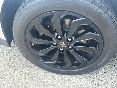 Used 2023 Lexus UX 250h F Sport AWD/4WD image 9