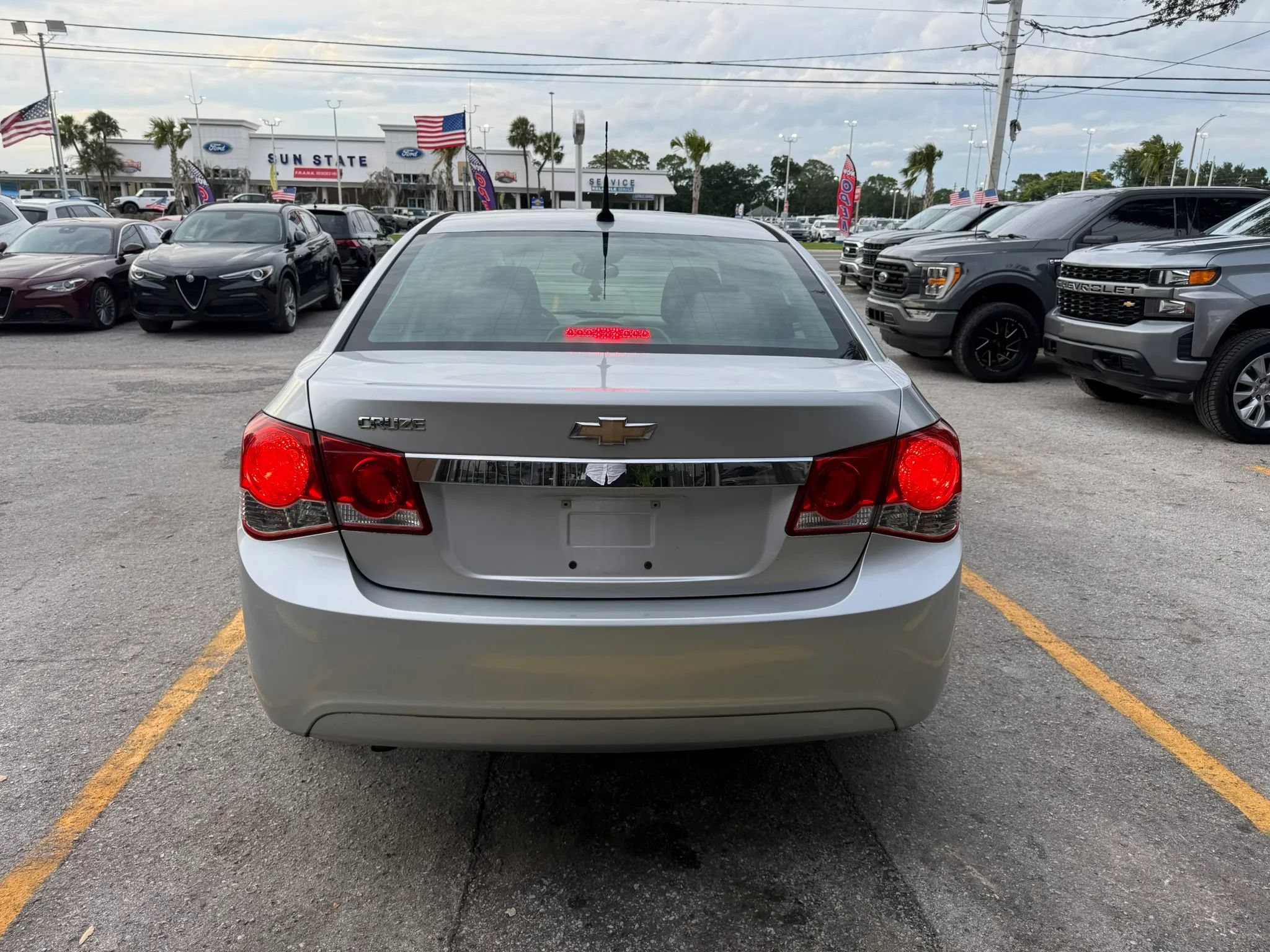 Used 2012 Chevrolet Cruze LS w/ Connectivity Package FWD image 6