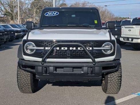 Used 2024 Ford Bronco Wildtrak image 8