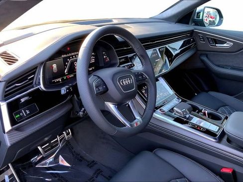 New 2026 Audi SQ8 Prestige image 5